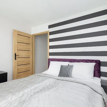 Apartment Porta Mare Blisko Plazy Z Klimatyzacja I Parkingiem By Rent Like