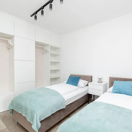 Apartment Porta Mare Blisko Plazy Z Klimatyzacja I Parkingiem By Rent Like *